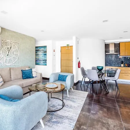 360 Rooftop On The - Nativo Oceanfront Apartment *